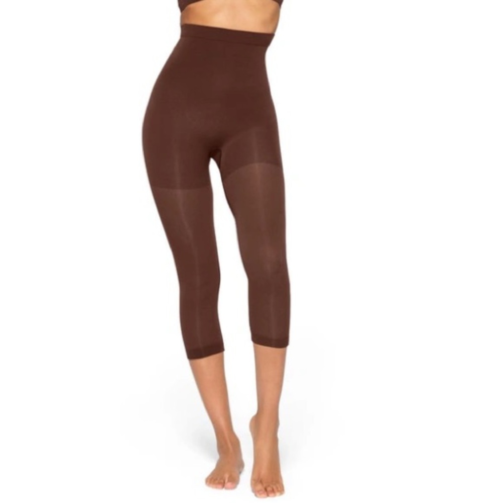 SEAMLESS SCULPT HIGH WAIST CROP LEGGINGS IN COCOA
